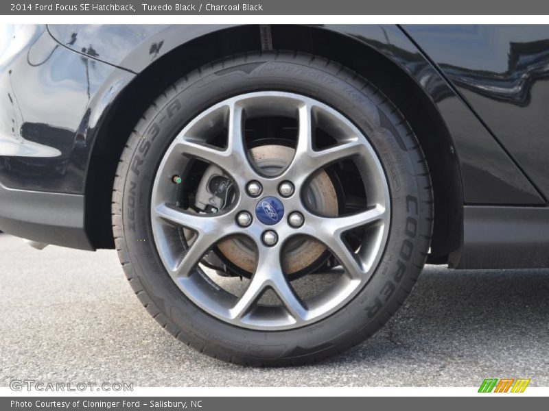 Tuxedo Black / Charcoal Black 2014 Ford Focus SE Hatchback