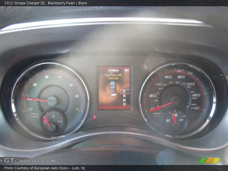 Blackberry Pearl / Black 2012 Dodge Charger SE