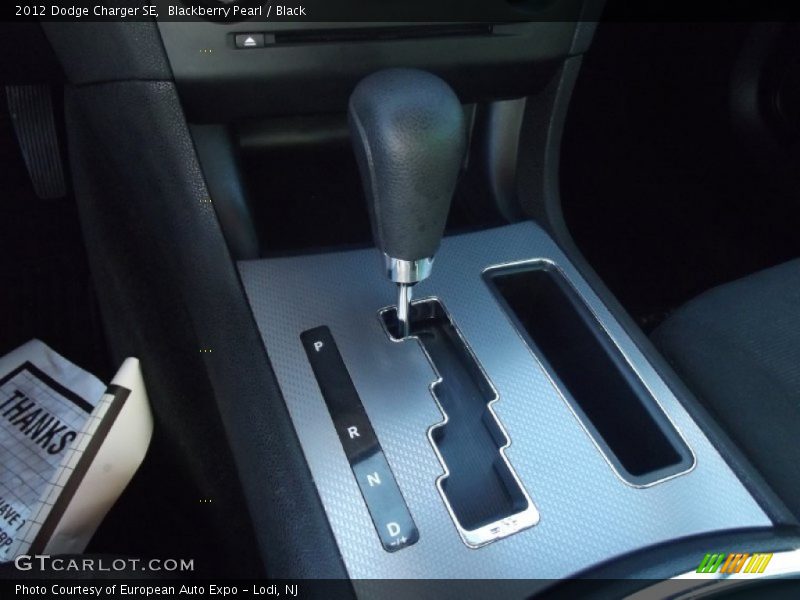 Blackberry Pearl / Black 2012 Dodge Charger SE