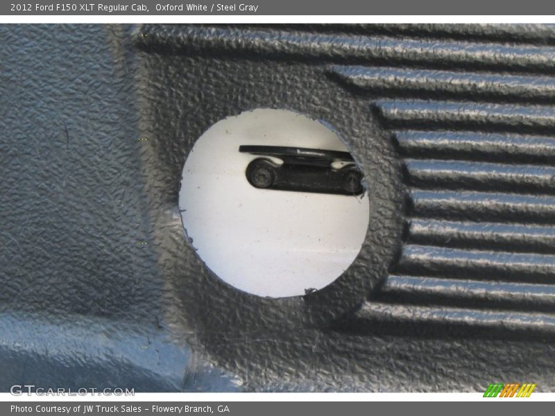 Oxford White / Steel Gray 2012 Ford F150 XLT Regular Cab