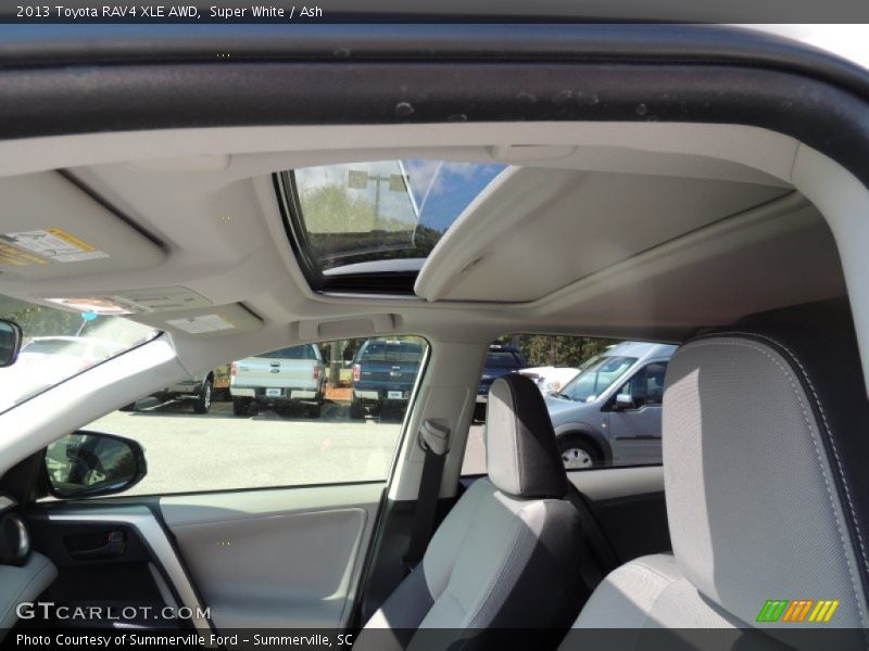 Super White / Ash 2013 Toyota RAV4 XLE AWD