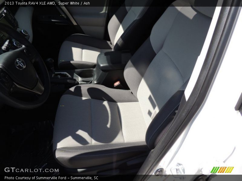 Super White / Ash 2013 Toyota RAV4 XLE AWD