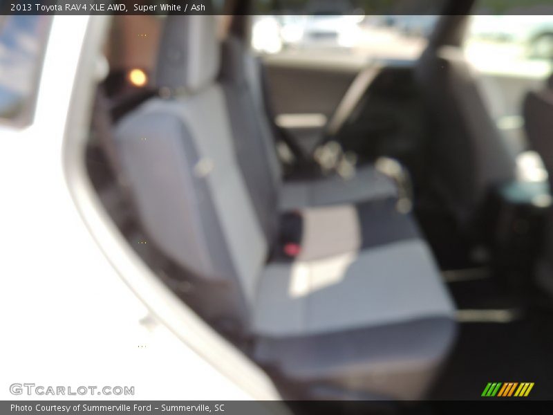 Super White / Ash 2013 Toyota RAV4 XLE AWD