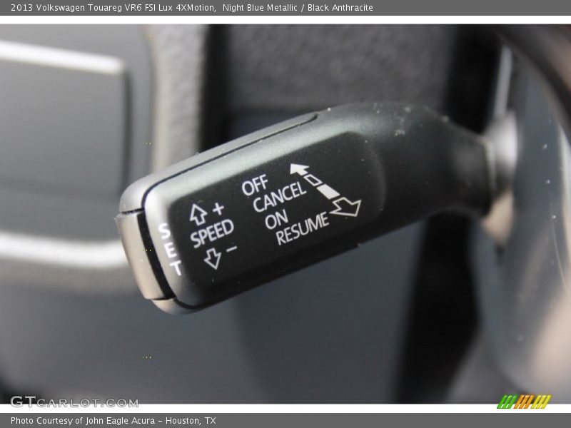 Night Blue Metallic / Black Anthracite 2013 Volkswagen Touareg VR6 FSI Lux 4XMotion