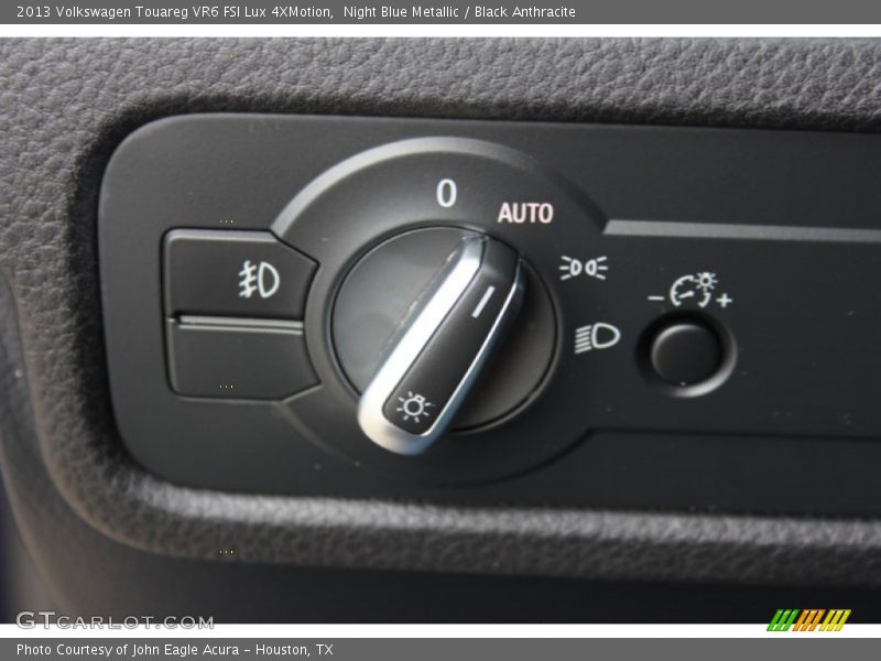 Night Blue Metallic / Black Anthracite 2013 Volkswagen Touareg VR6 FSI Lux 4XMotion