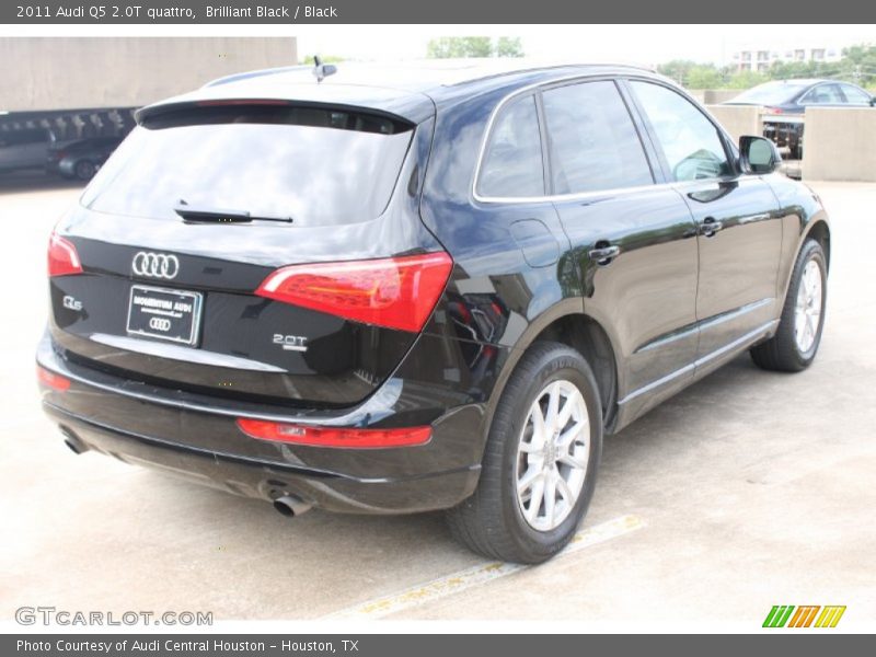 Brilliant Black / Black 2011 Audi Q5 2.0T quattro