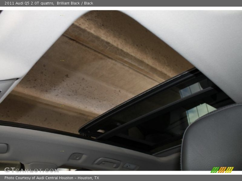 Brilliant Black / Black 2011 Audi Q5 2.0T quattro