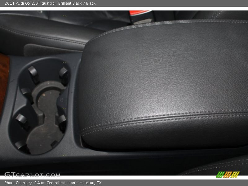 Brilliant Black / Black 2011 Audi Q5 2.0T quattro
