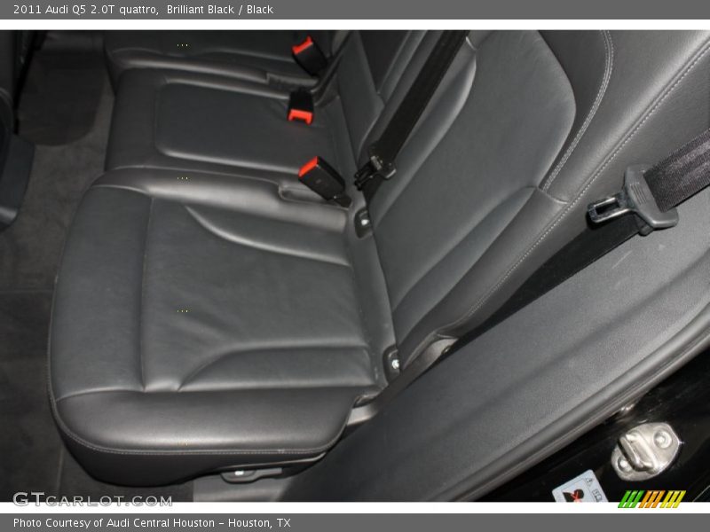 Brilliant Black / Black 2011 Audi Q5 2.0T quattro