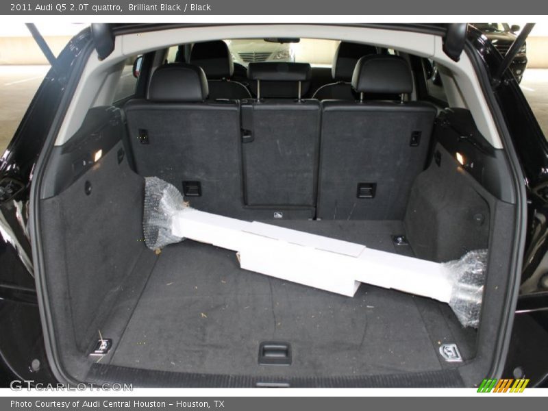Brilliant Black / Black 2011 Audi Q5 2.0T quattro
