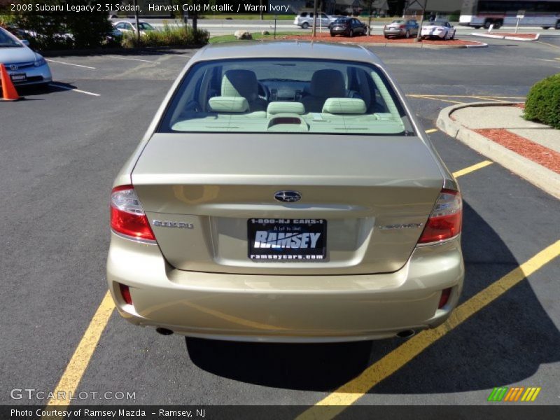 Harvest Gold Metallic / Warm Ivory 2008 Subaru Legacy 2.5i Sedan