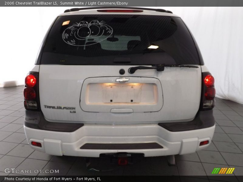 Summit White / Light Cashmere/Ebony 2006 Chevrolet TrailBlazer LS