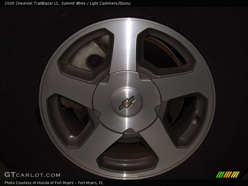 Summit White / Light Cashmere/Ebony 2006 Chevrolet TrailBlazer LS