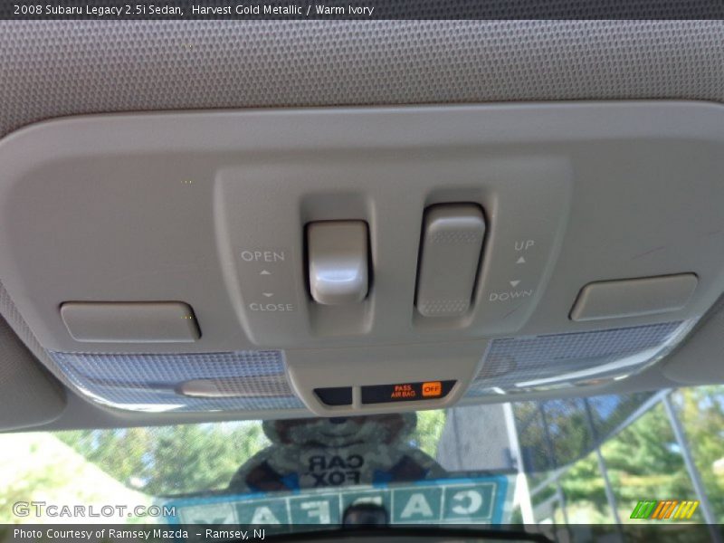 Harvest Gold Metallic / Warm Ivory 2008 Subaru Legacy 2.5i Sedan