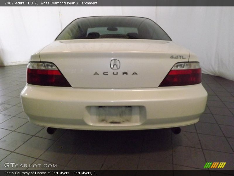 White Diamond Pearl / Parchment 2002 Acura TL 3.2