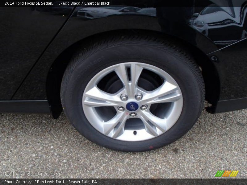 Tuxedo Black / Charcoal Black 2014 Ford Focus SE Sedan