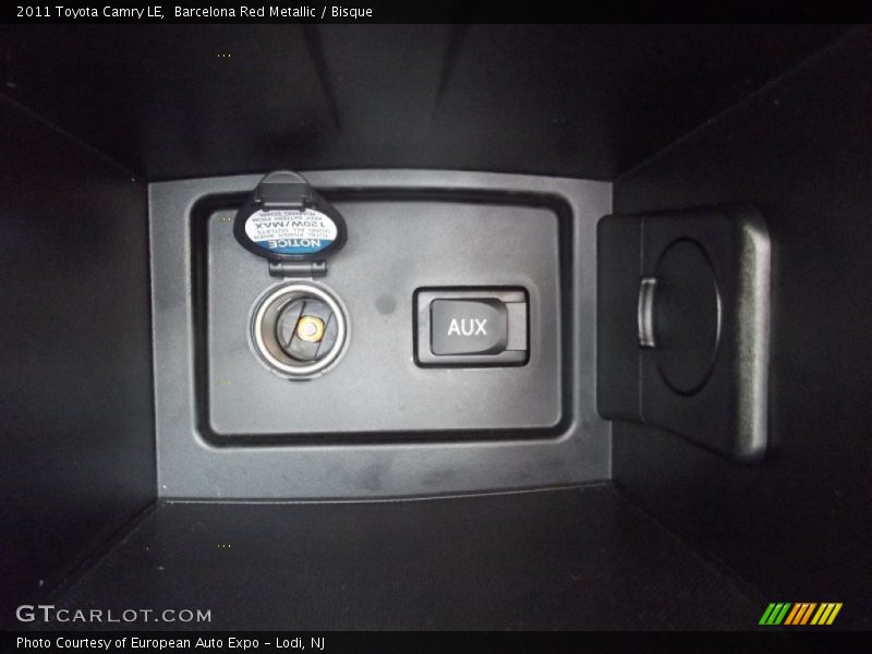 Barcelona Red Metallic / Bisque 2011 Toyota Camry LE