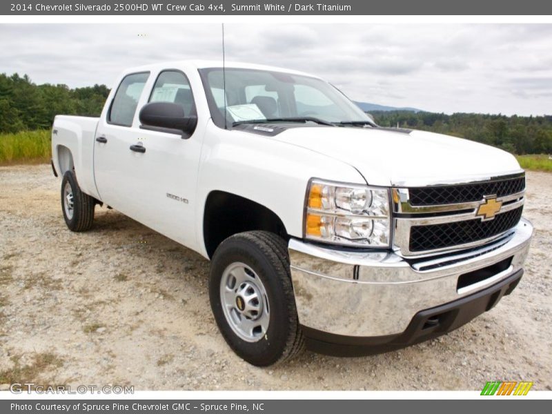Front 3/4 View of 2014 Silverado 2500HD WT Crew Cab 4x4