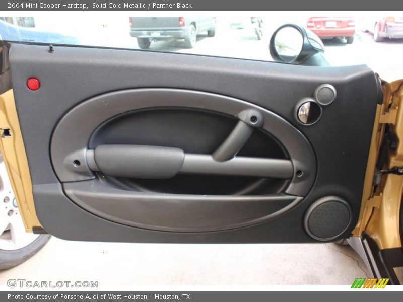 Solid Gold Metallic / Panther Black 2004 Mini Cooper Hardtop