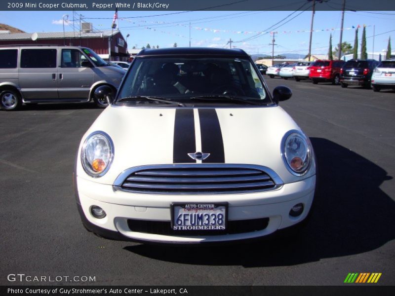 Pepper White / Black/Grey 2009 Mini Cooper Clubman