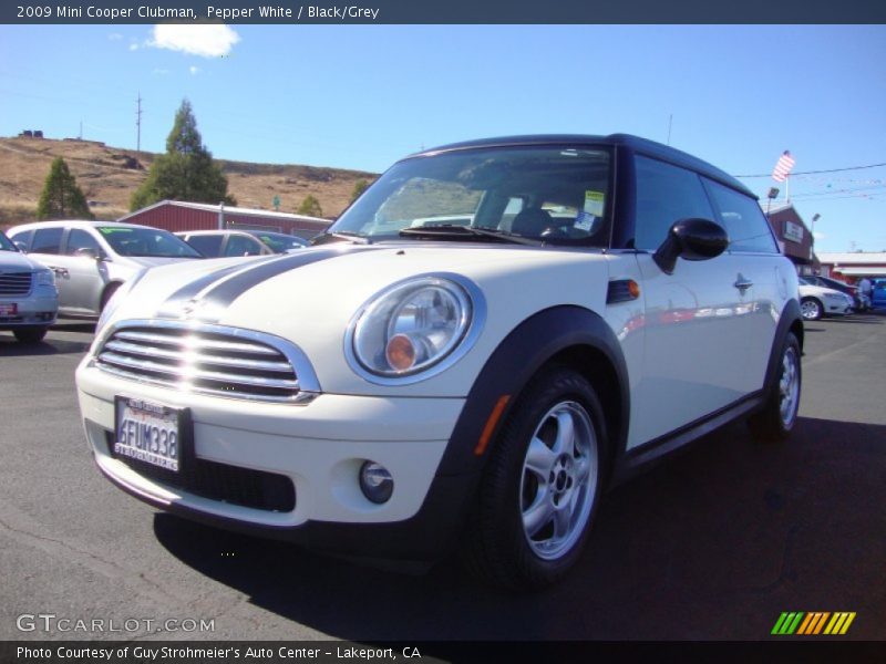 Pepper White / Black/Grey 2009 Mini Cooper Clubman