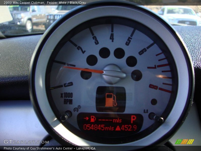 Pepper White / Black/Grey 2009 Mini Cooper Clubman