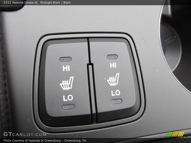 Midnight Black / Black 2013 Hyundai Sonata SE