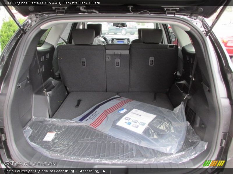  2013 Santa Fe GLS AWD Trunk
