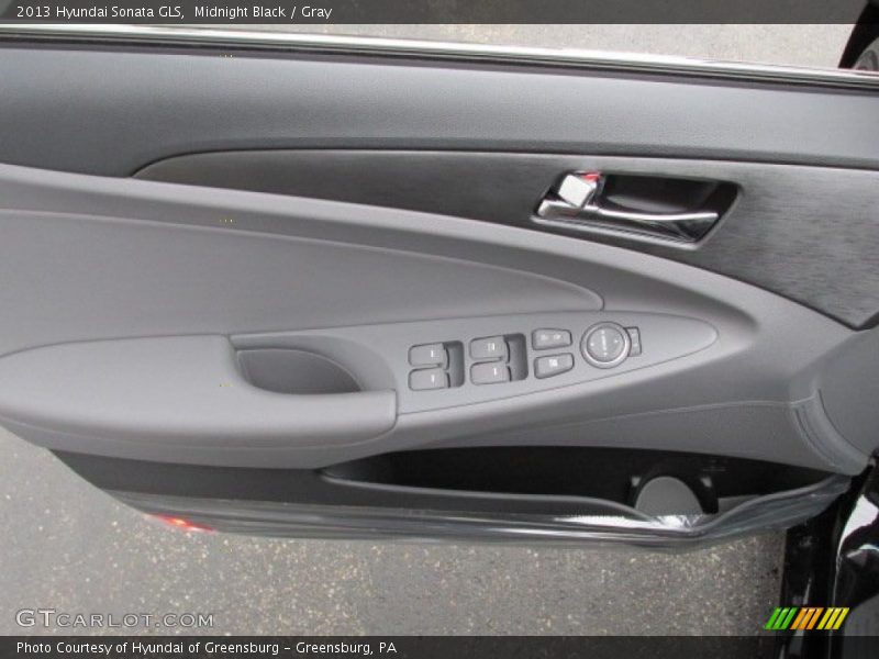 Midnight Black / Gray 2013 Hyundai Sonata GLS