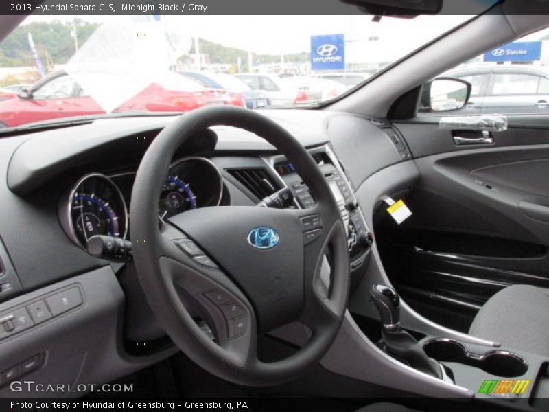 Midnight Black / Gray 2013 Hyundai Sonata GLS