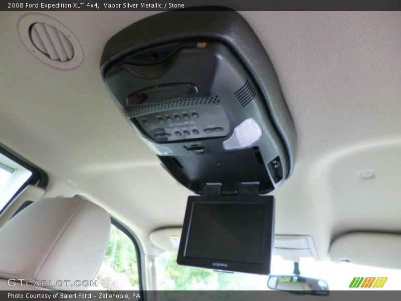 Vapor Silver Metallic / Stone 2008 Ford Expedition XLT 4x4