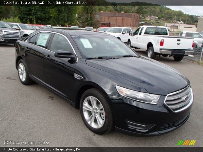 Front 3/4 View of 2014 Taurus SEL AWD