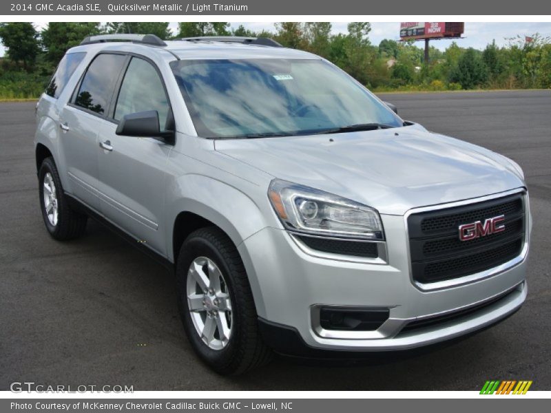 Front 3/4 View of 2014 Acadia SLE