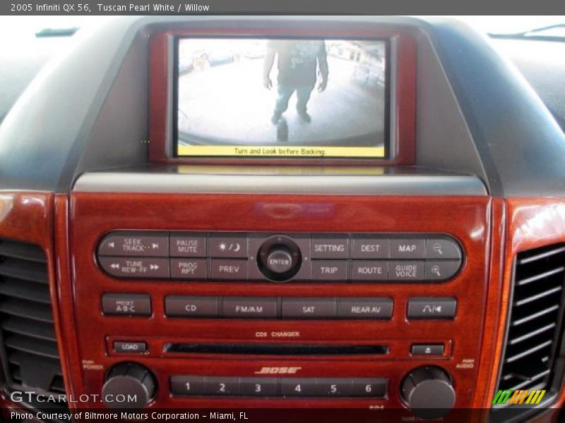 Tuscan Pearl White / Willow 2005 Infiniti QX 56