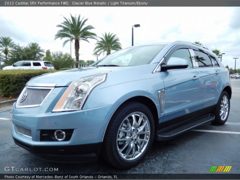 Front 3/4 View of 2013 SRX Performance FWD