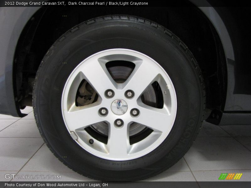 Dark Charcoal Pearl / Black/Light Graystone 2012 Dodge Grand Caravan SXT