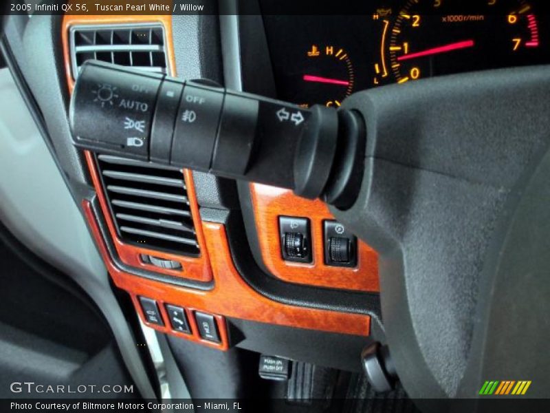 Tuscan Pearl White / Willow 2005 Infiniti QX 56