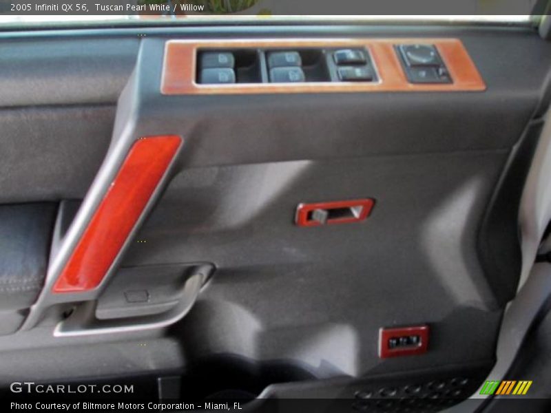 Tuscan Pearl White / Willow 2005 Infiniti QX 56