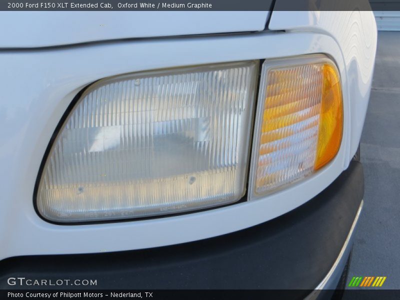 Oxford White / Medium Graphite 2000 Ford F150 XLT Extended Cab
