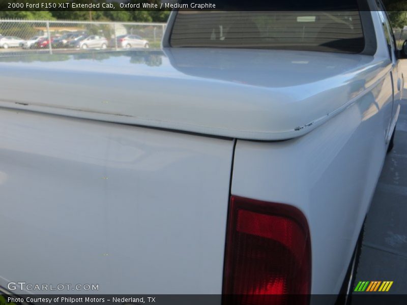 Oxford White / Medium Graphite 2000 Ford F150 XLT Extended Cab