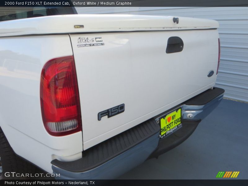Oxford White / Medium Graphite 2000 Ford F150 XLT Extended Cab