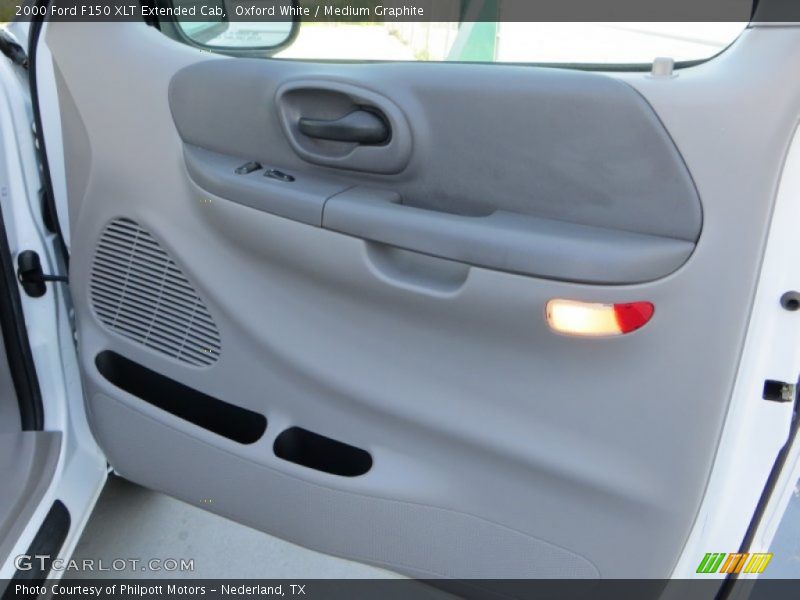 Oxford White / Medium Graphite 2000 Ford F150 XLT Extended Cab
