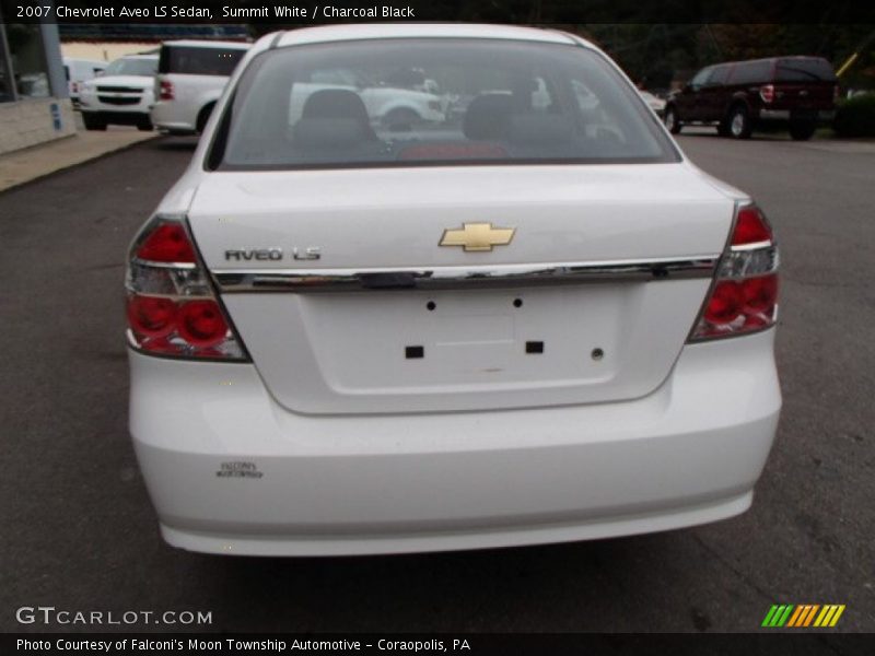 Summit White / Charcoal Black 2007 Chevrolet Aveo LS Sedan