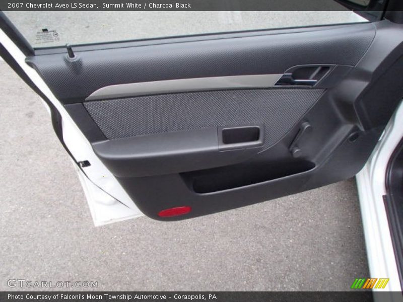 Summit White / Charcoal Black 2007 Chevrolet Aveo LS Sedan