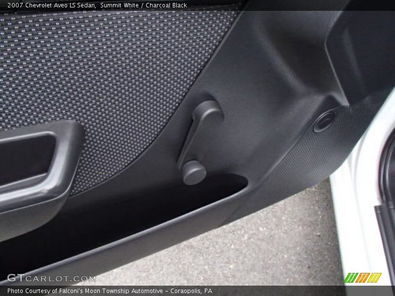 Summit White / Charcoal Black 2007 Chevrolet Aveo LS Sedan