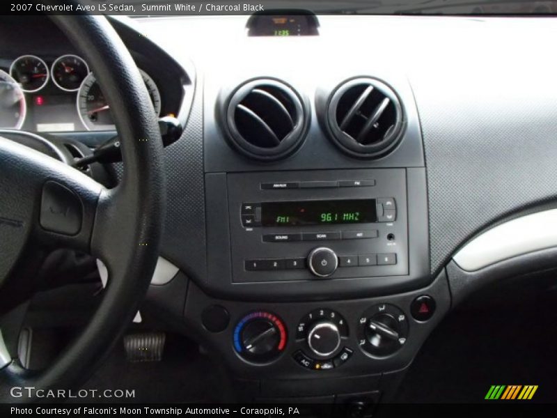 Summit White / Charcoal Black 2007 Chevrolet Aveo LS Sedan