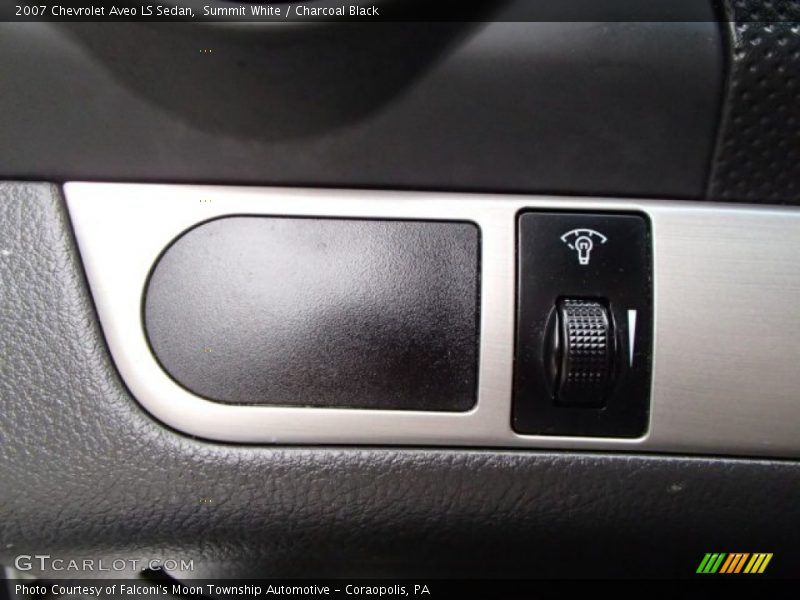 Summit White / Charcoal Black 2007 Chevrolet Aveo LS Sedan