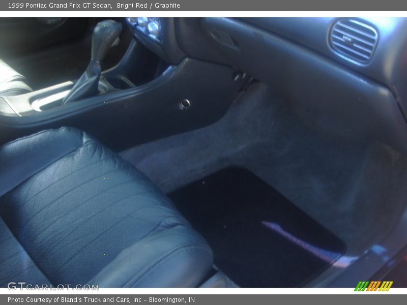 Bright Red / Graphite 1999 Pontiac Grand Prix GT Sedan