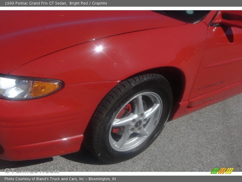 Bright Red / Graphite 1999 Pontiac Grand Prix GT Sedan