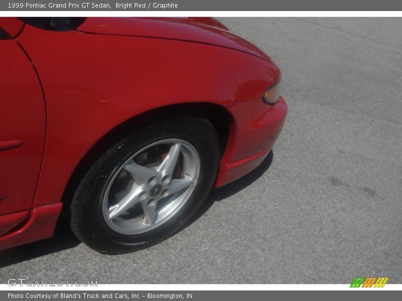 Bright Red / Graphite 1999 Pontiac Grand Prix GT Sedan
